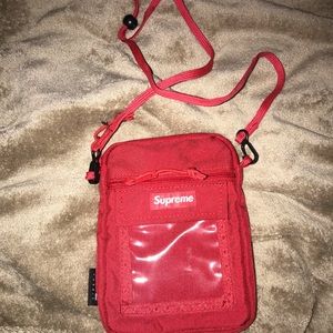 SUPREME UTILITY BAG